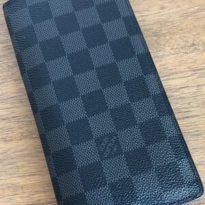 LV Damier Graphite Brazza Wallet